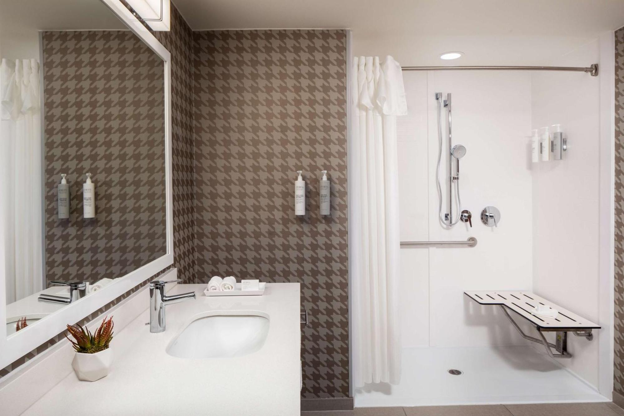 Home2 Suites By Hilton Lake Mary Orlando מראה חיצוני תמונה